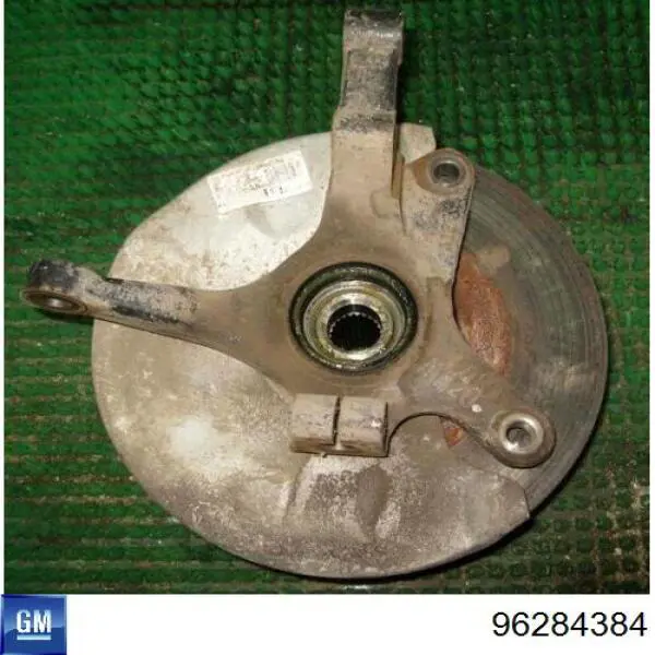 96284384 General Motors Czop (zwrotnica) przedni lewy