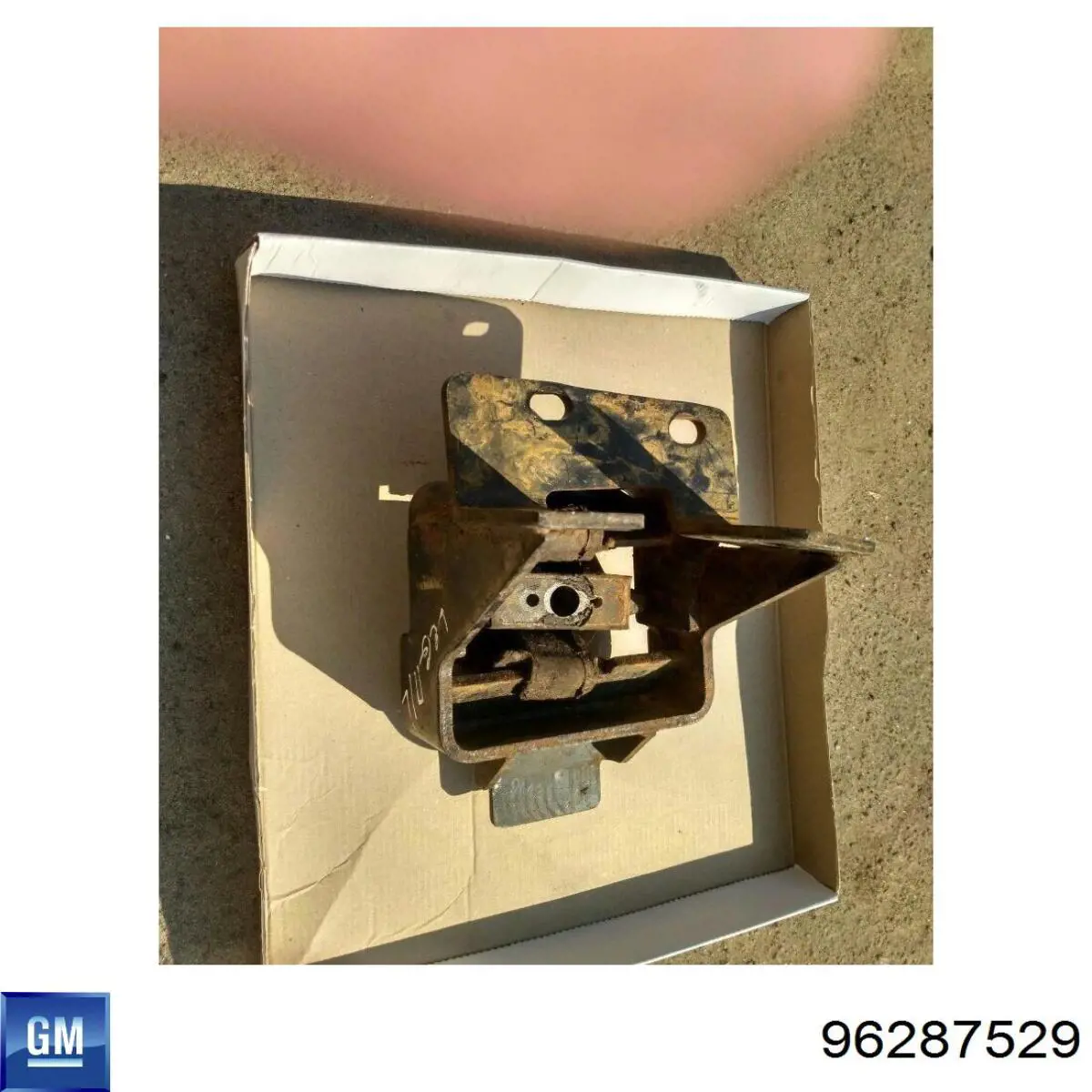 Do koszyka Poduszka (podpora) silnika lewa Daewoo Leganza  KLAV