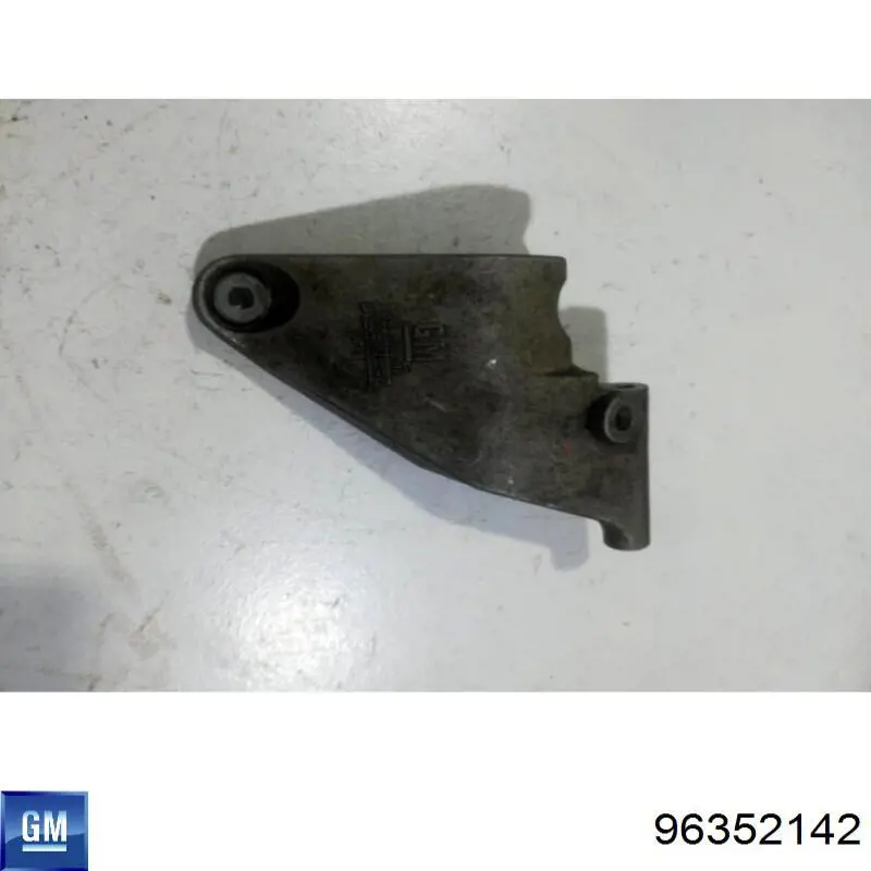 Wspornik alternatora do Chevrolet Aveo I T200