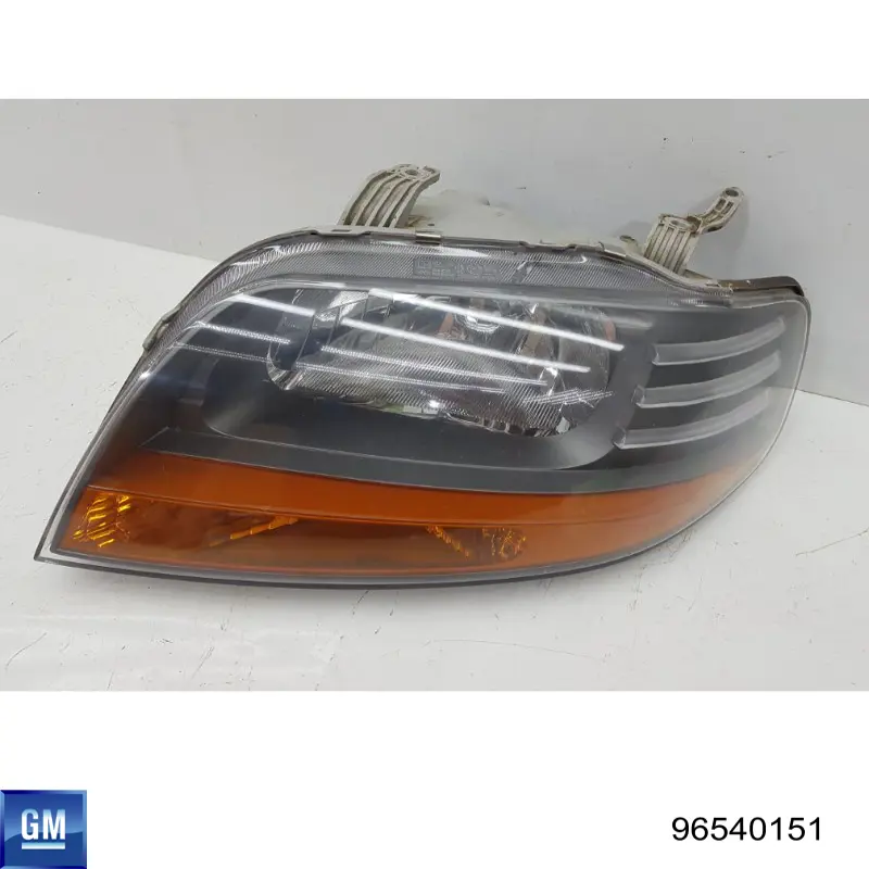 Reflektor lewy General Motors 96540151 cena, od 71,51 USD