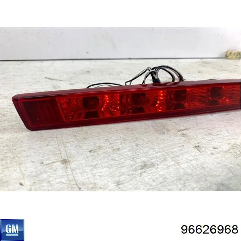 Lampa stop tylna dodatkowa General Motors 9662696 cena, od 88,53 USD