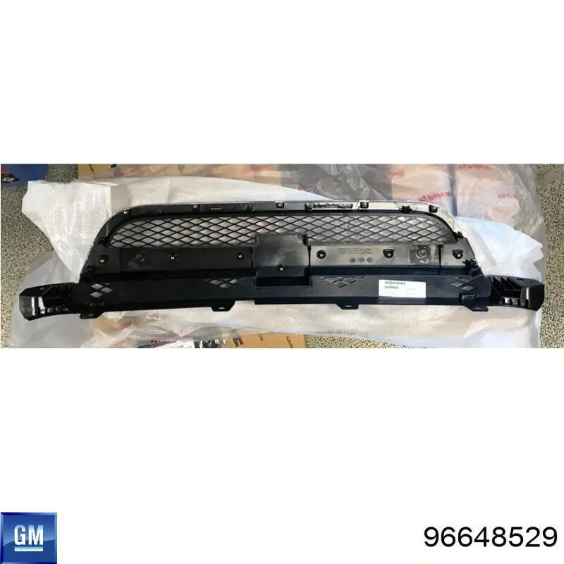 Atrapa chłodnicy General Motors 96648529 cena, od 29,46 USD
