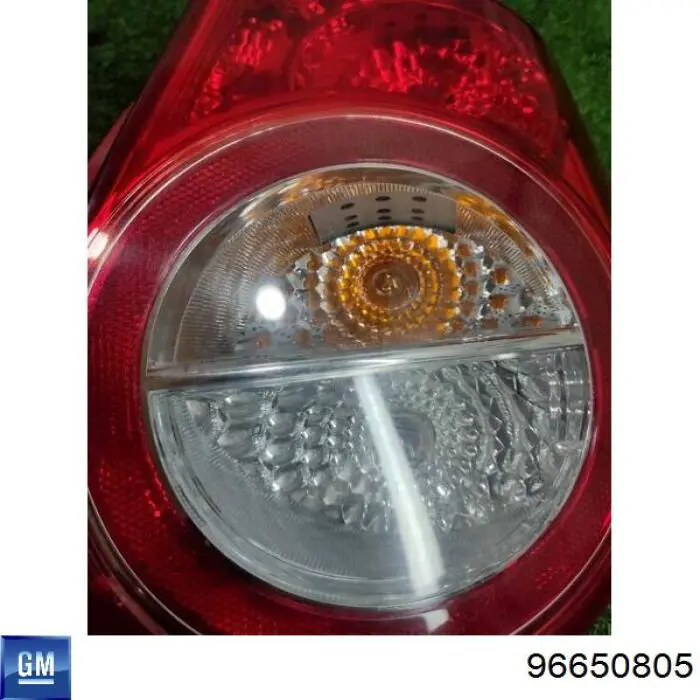 Lampa zespolona tylna prawa General Motors 96650805 cena, od 74,40 USD