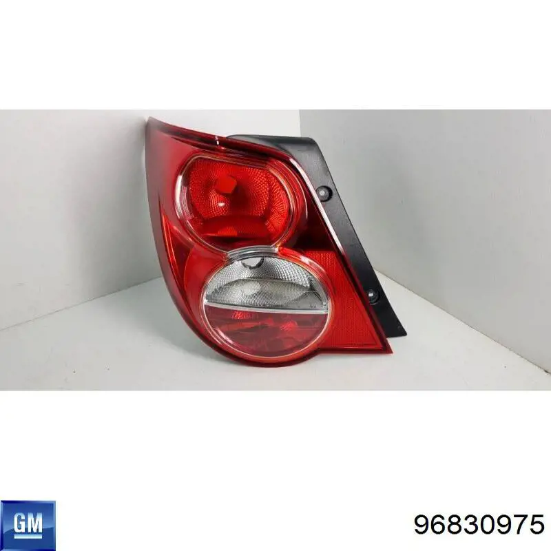 Lampa zespolona tylna lewa General Motors 96830975 cena, od 88,53 USD