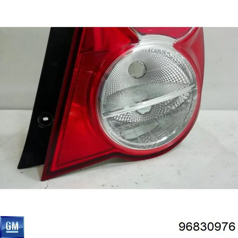  Lampa zespolona tylna prawa Chevrolet Aveo 3