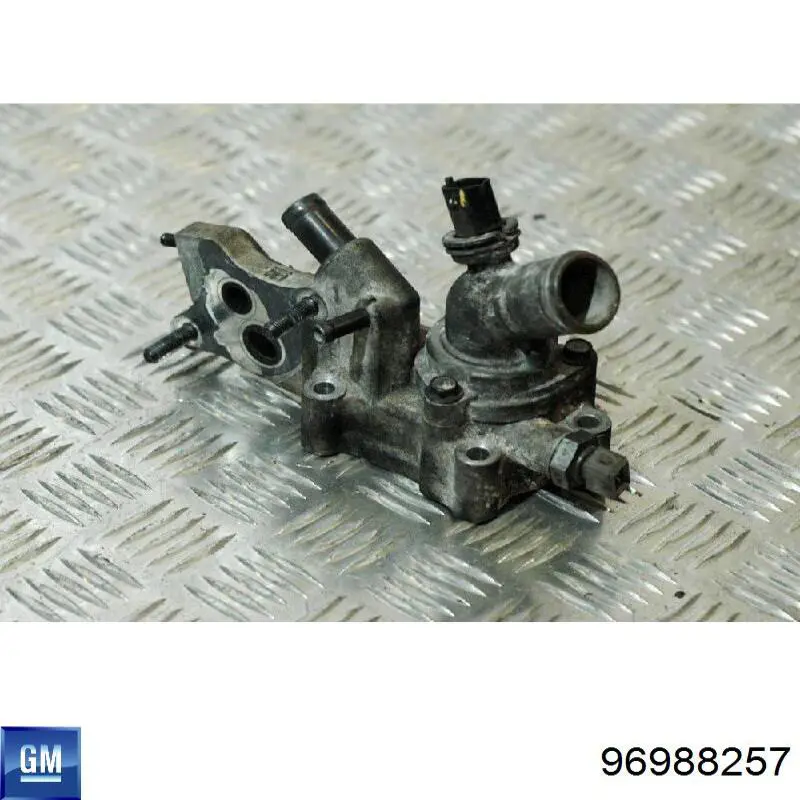 Obudowa termostatu General Motors 96988257 cena, od 38,20 USD
