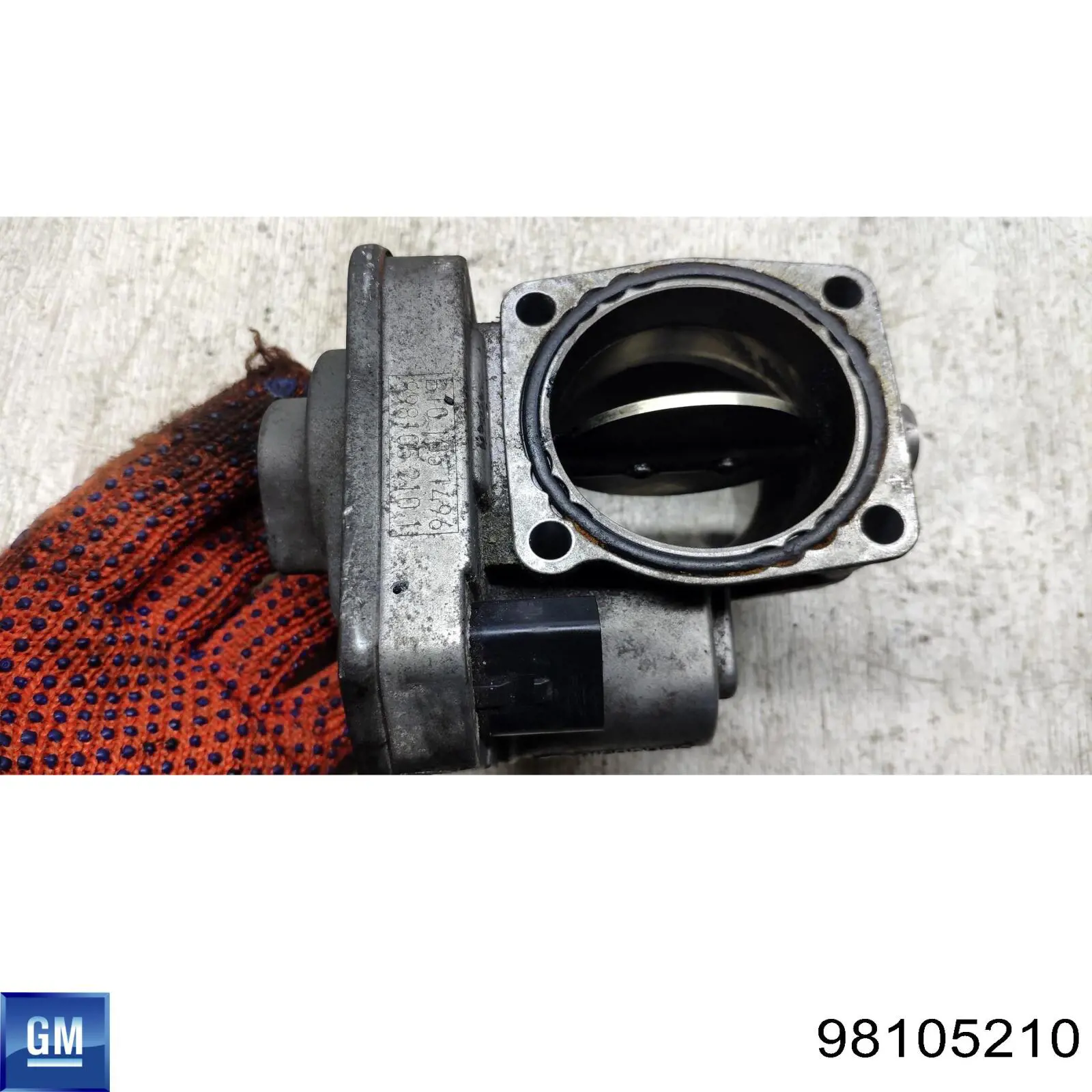 Do koszyka 98105210 General Motors Przepustnica, komplet