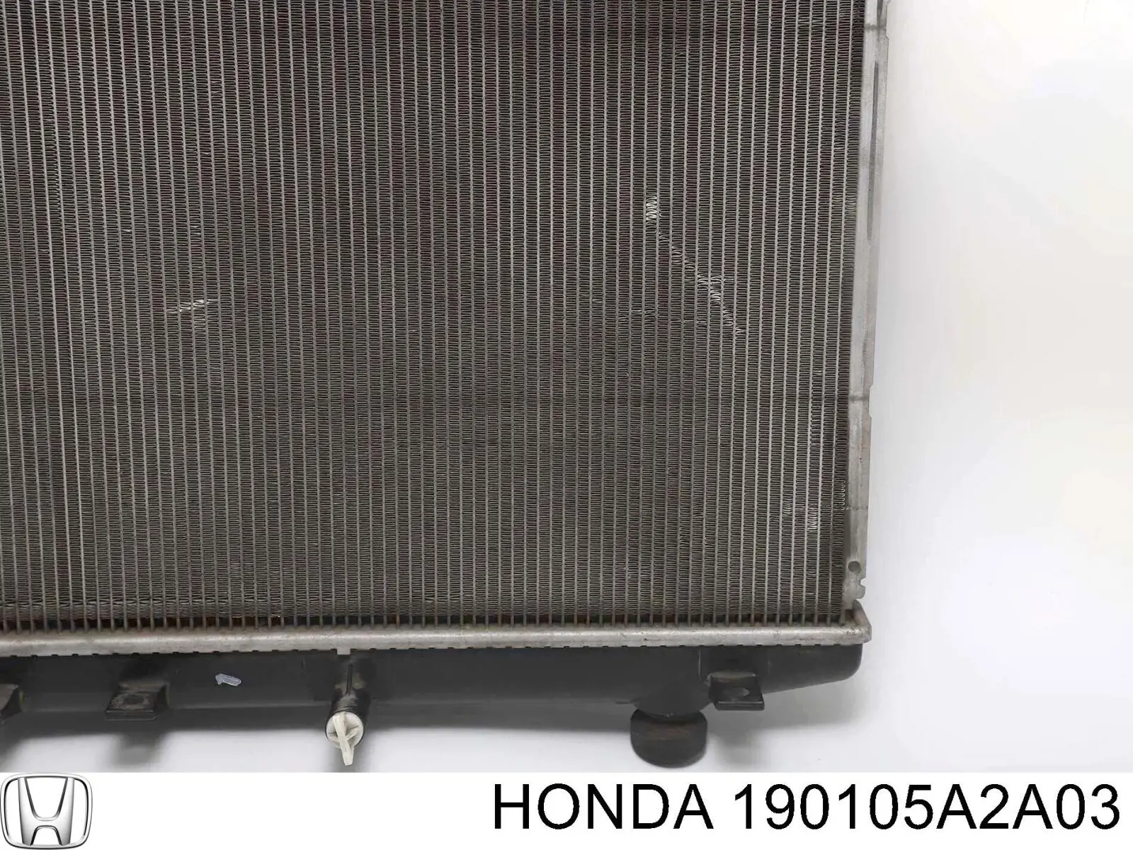 Chłodnica silnika Honda 190105A2A03