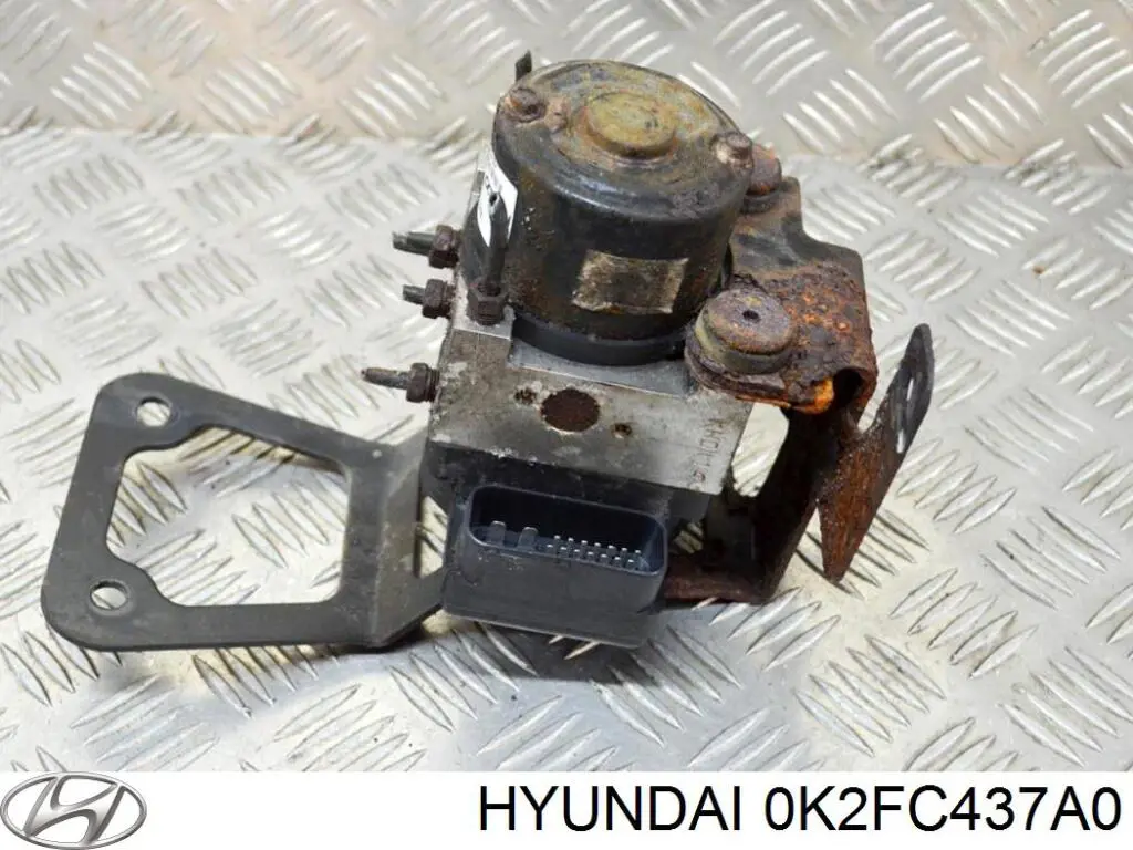 Sterownik ABS  hydrauliczny Hyundai/Kia 0K2FC437A0 cena, od 82,49 USD