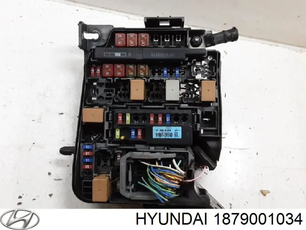 Bezpiecznik Hyundai/Kia 1879001034 cena, od 40,86 USD
