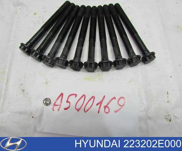 Śruba głowicy cylindrów KIA Sportage III