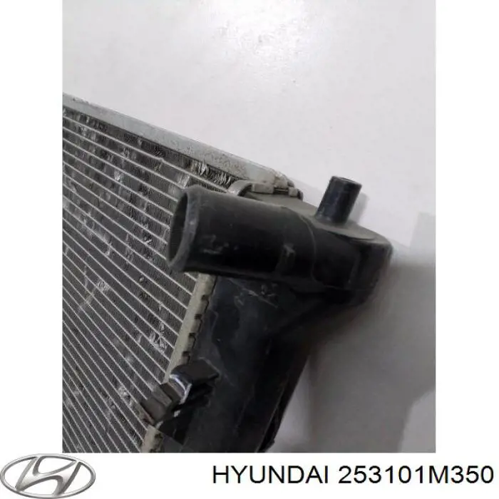 Chłodnica silnika 253101M350 Hyundai/Kia