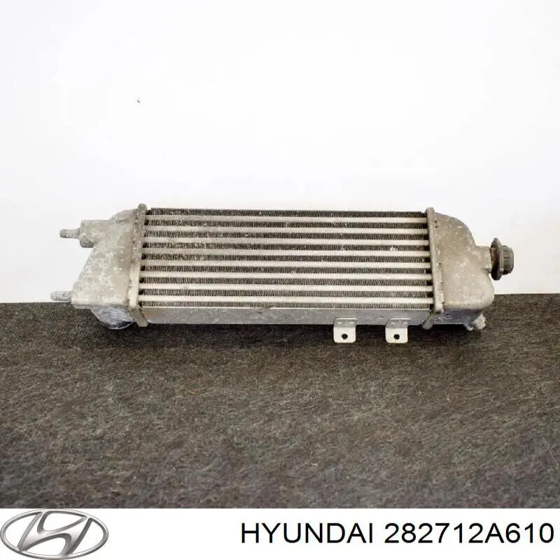 Chłodnica intercoolera Hyundai/Kia 282712A610 cena, od 68,10 USD