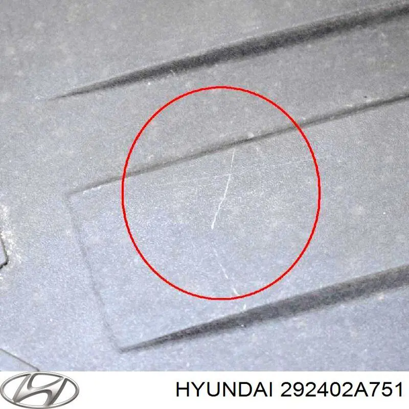 Do koszyka Pokrywa silnika dekoracyjna KIA Sportage III SL