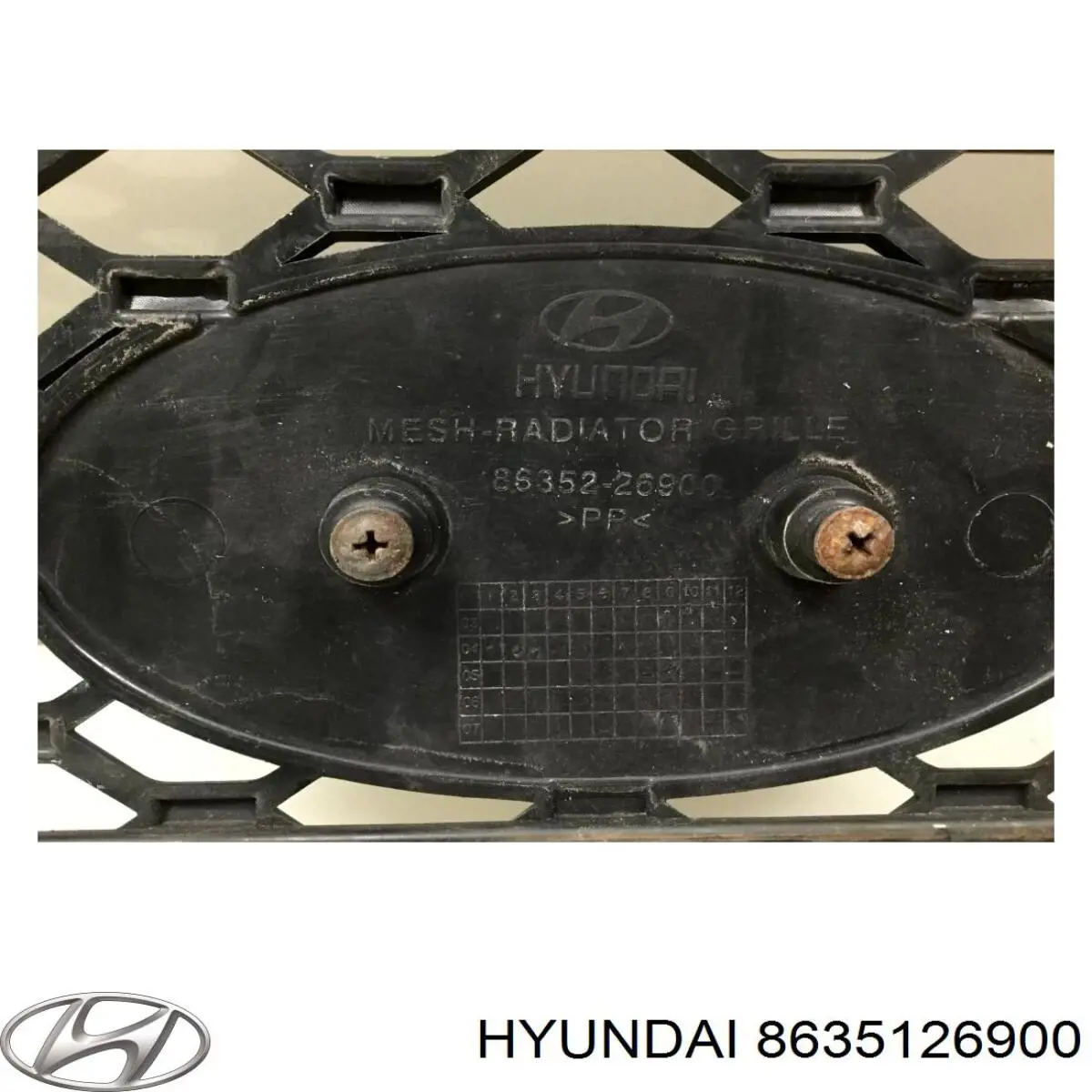Do koszyka 8635126900 Hyundai/Kia Atrapa chłodnicy
