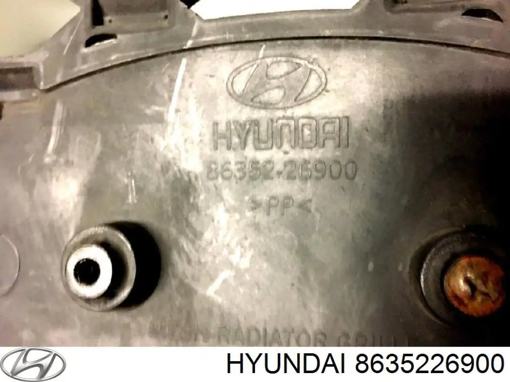Do koszyka 8635226900 Hyundai/Kia Atrapa chłodnicy