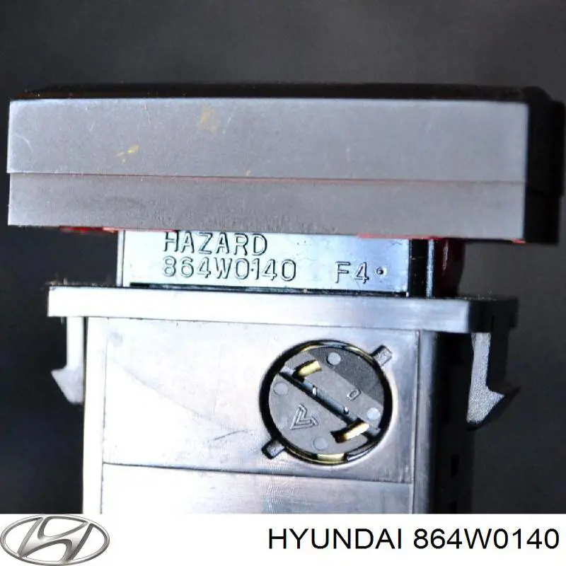 Do koszyka Przycisk włączania światła awaryjnego Hyundai Accent III MC