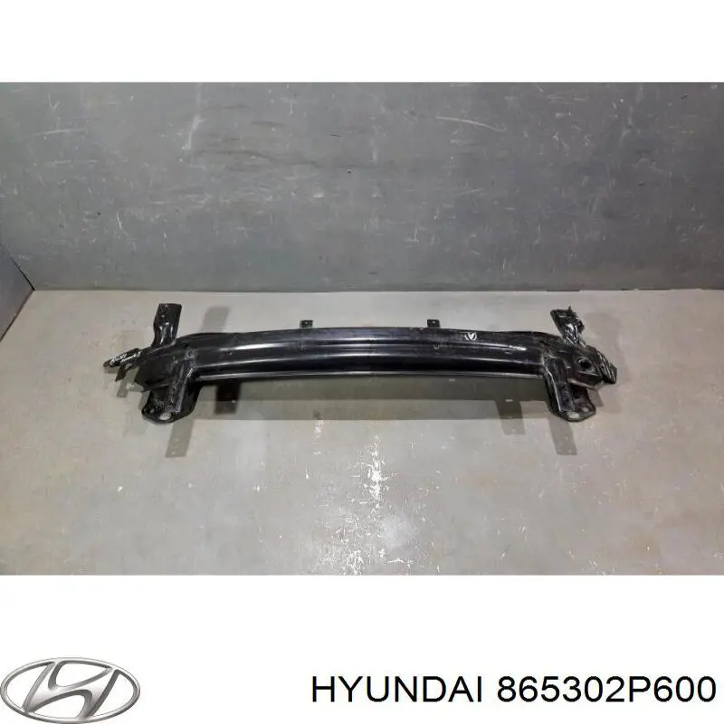 Wzmocnienie zderzaka przedniego 865302P600 Hyundai/Kia