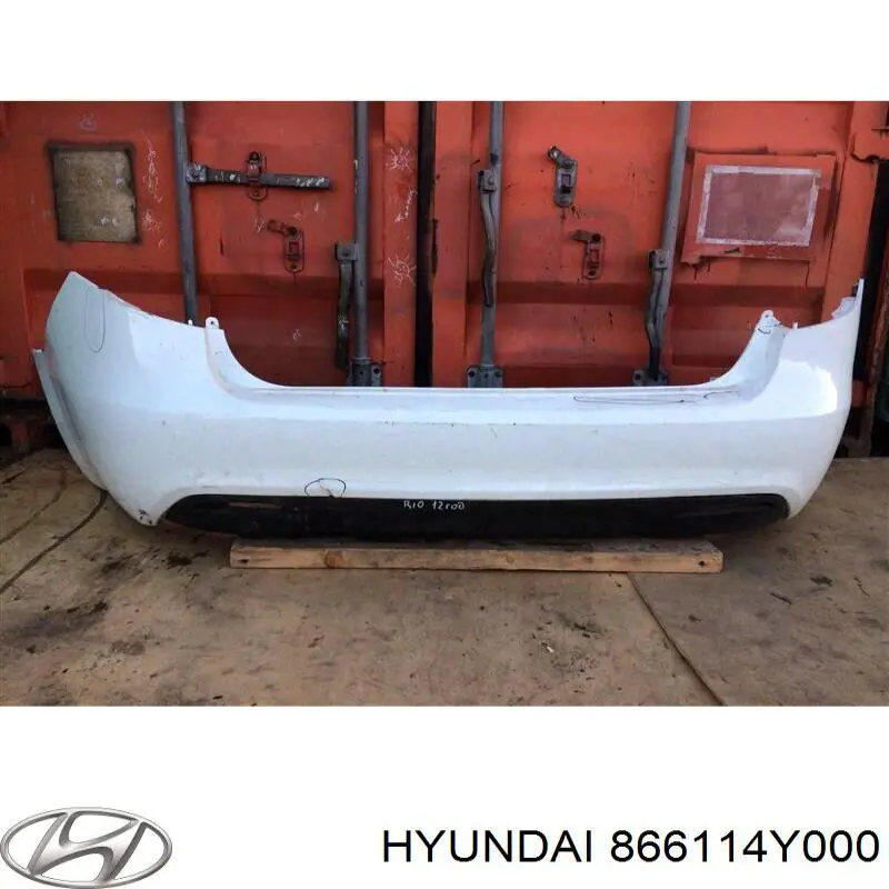 Zderzak tylny 866114Y000 Hyundai/Kia