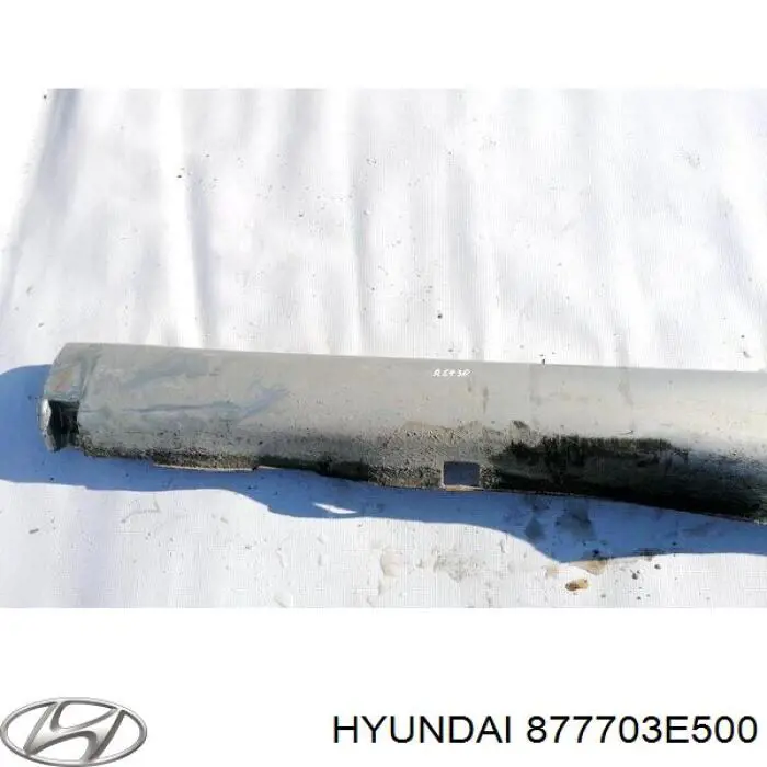877703E500 Hyundai/Kia Nakładka (listwa ochronna) na próg zewnętrzna lewa