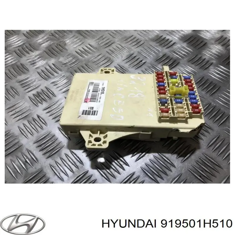  Skrzynka bezpieczników KIA Ceed 