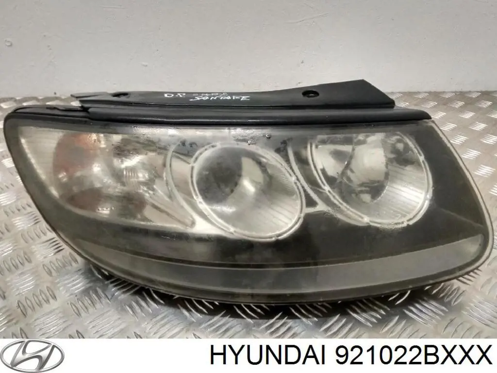 Reflektor prawy Hyundai/Kia 921022BXXX cena, od 132,80 USD