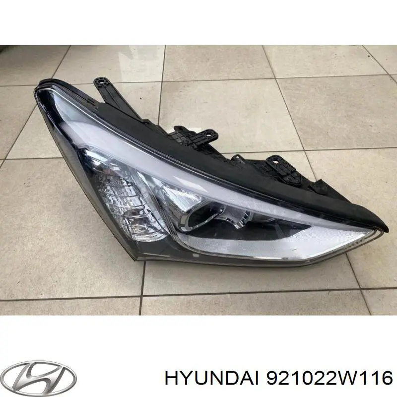 921022W116 Hyundai/Kia Reflektor prawy
