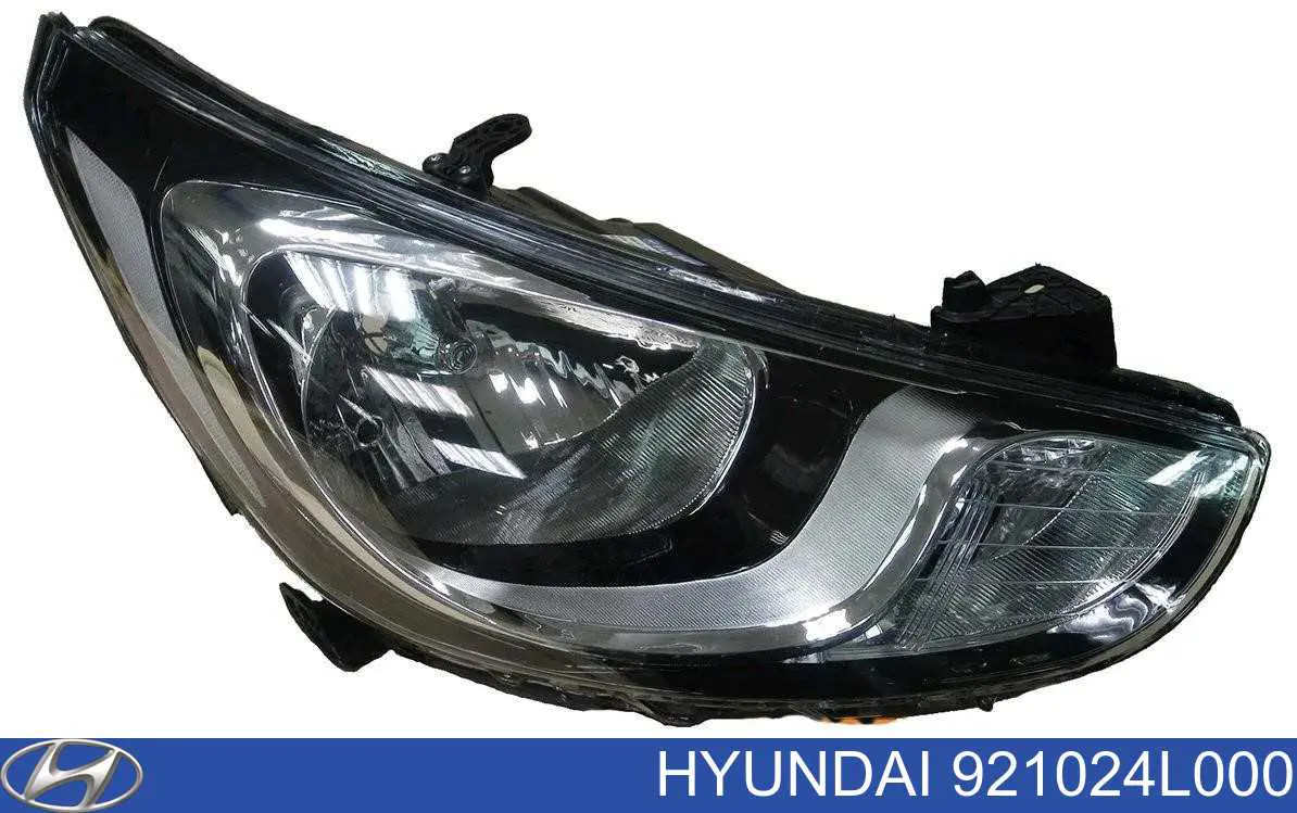 Reflektor prawy do Hyundai SOLARIS I SBR11