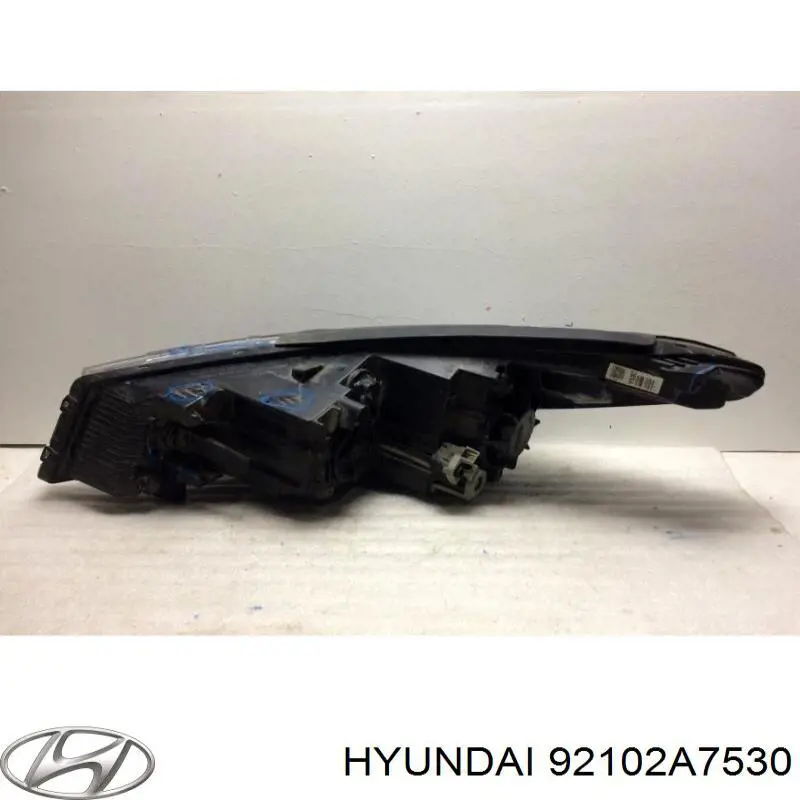 92102A7530 Hyundai/Kia Reflektor prawy