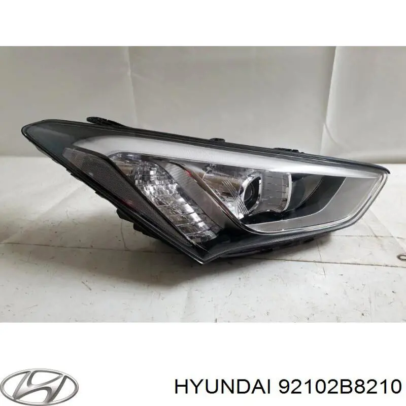 92102B8210 Hyundai/Kia Reflektor prawy