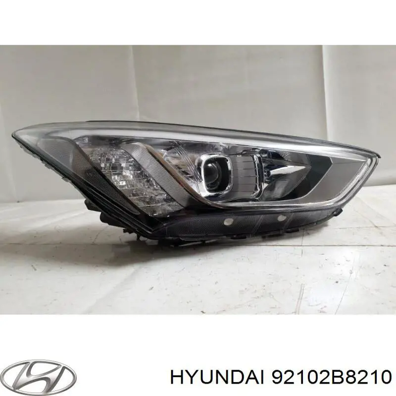 Do koszyka 92102B8210 Hyundai/Kia Reflektor prawy