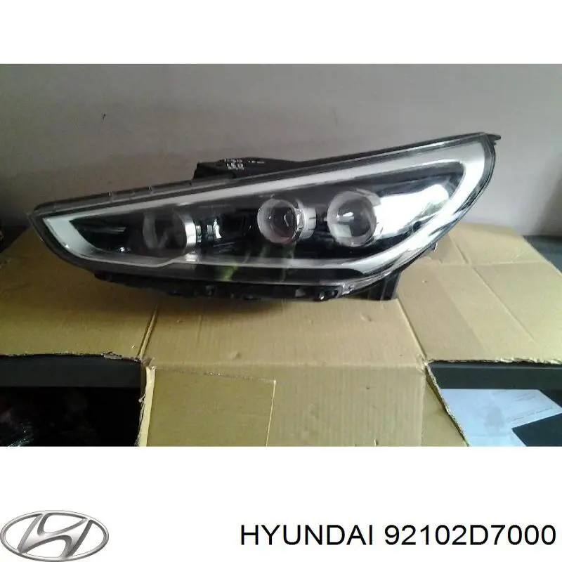 92102D7000 Hyundai/Kia Reflektor prawy