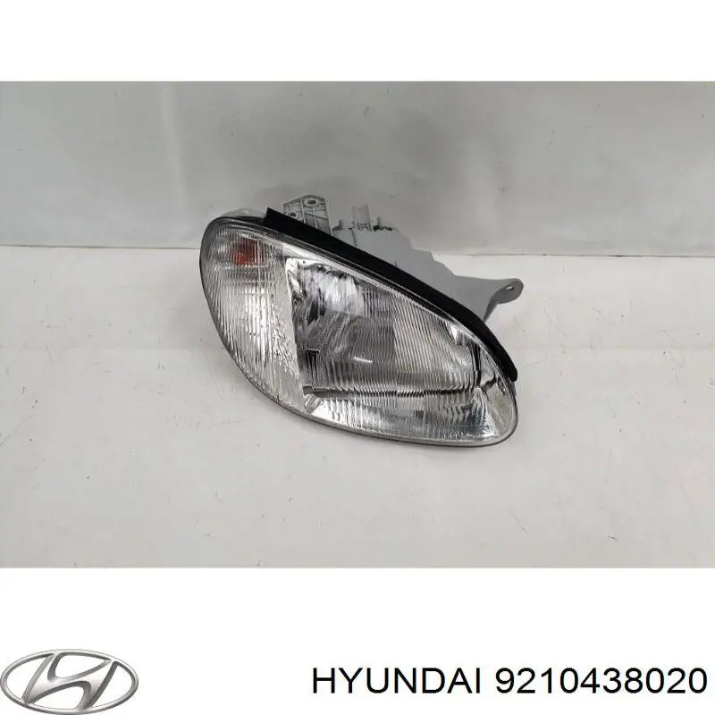 Reflektor prawy Hyundai Sonata IV sedana (EF) (1998 - 2001) cena, od 151,58 USD