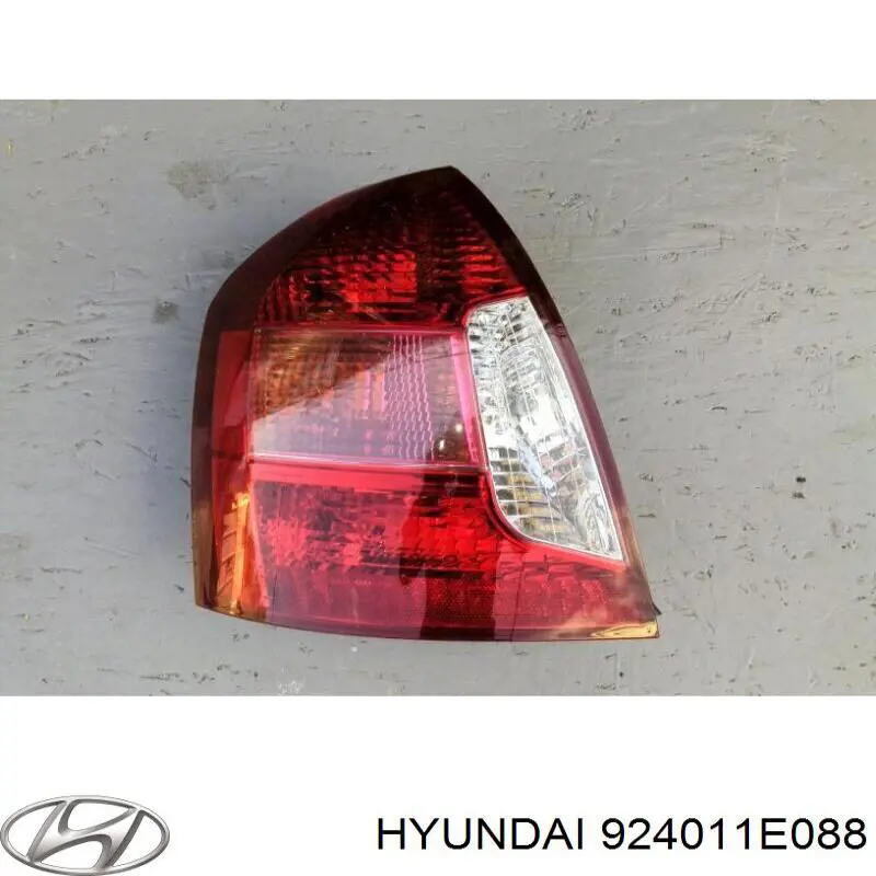 Lampa zespolona tylna lewa Hyundai/Kia 924011E088 cena, od 86,90 USD