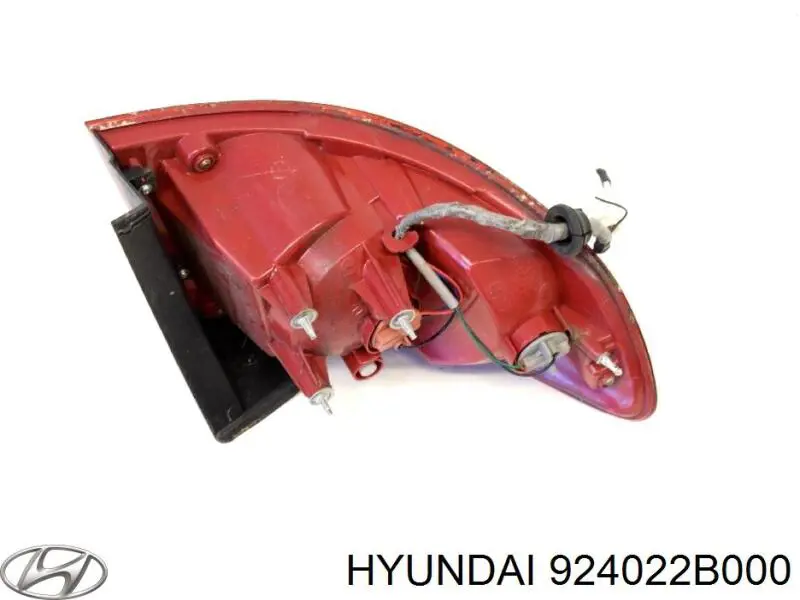 924022B000 Hyundai/Kia Lampa zespolona tylna prawa zewnętrzna
