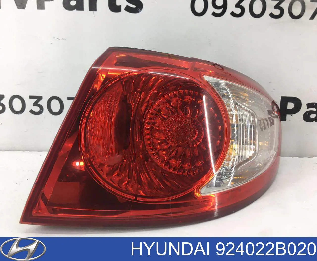 924022B020 Hyundai/Kia Lampa zespolona tylna prawa zewnętrzna