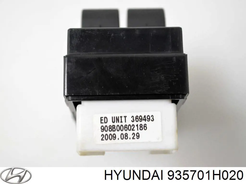 Panel przyciskowy sterowania podnośnikiem szyby przedni lewy Hyundai/Kia 935701H020 cena, od 32,14 USD