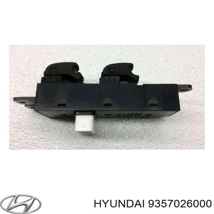 Panel przyciskowy sterowania podnośnikiem szyby przedni lewy Hyundai/Kia 9357026000 cena, od 56,18 USD