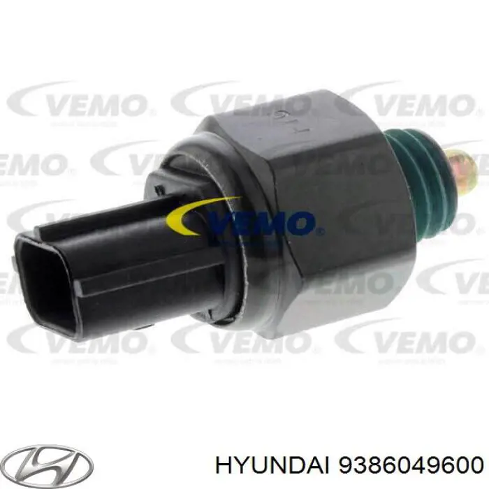 Czujnik włączania światła cofania 9386049600 Hyundai/Kia