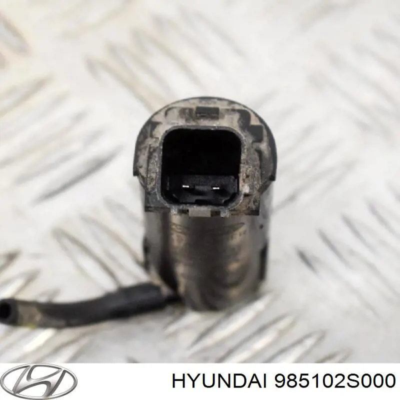 Do koszyka 985102S000 Hyundai/Kia Pompka spryskiwacza szyby przedniej