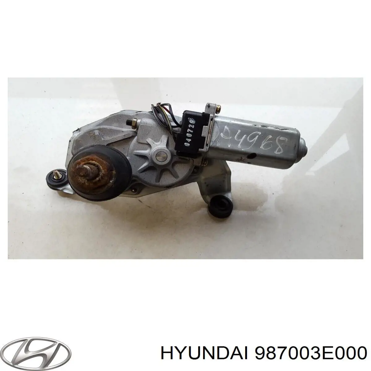  Silniczek wycieraczki tylnej szyby KIA Sorento 1