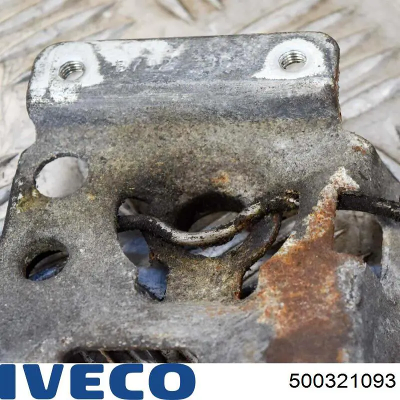 500321093 Iveco Zamek maski