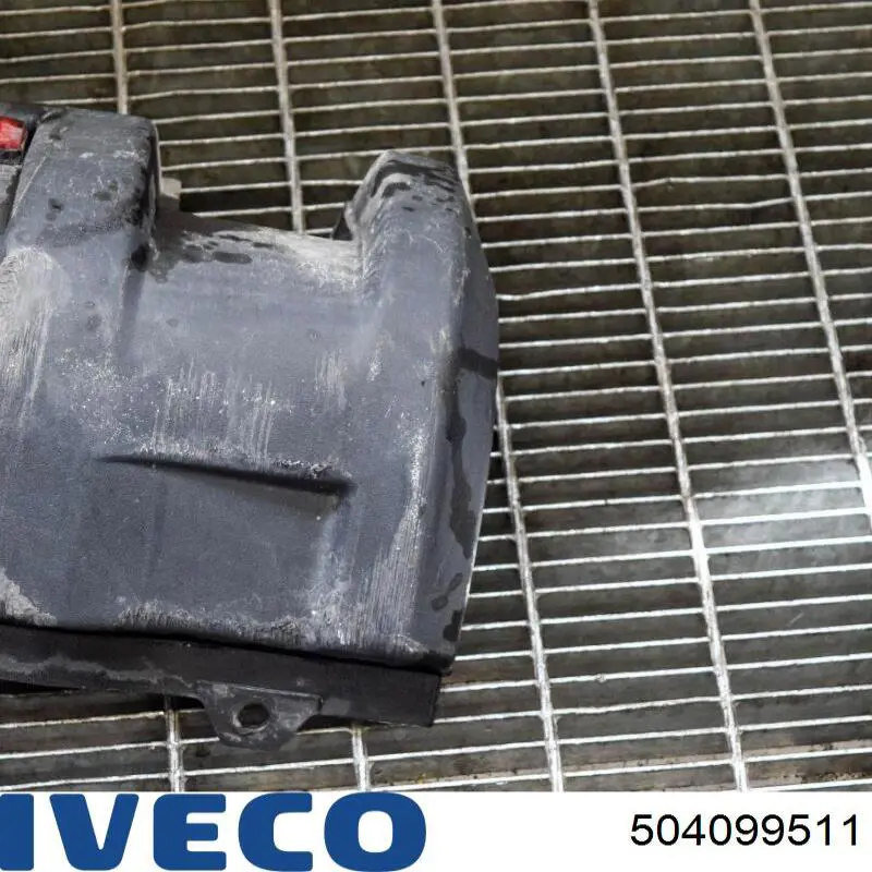 Zderzak tylny, prawa część Iveco 504099511
