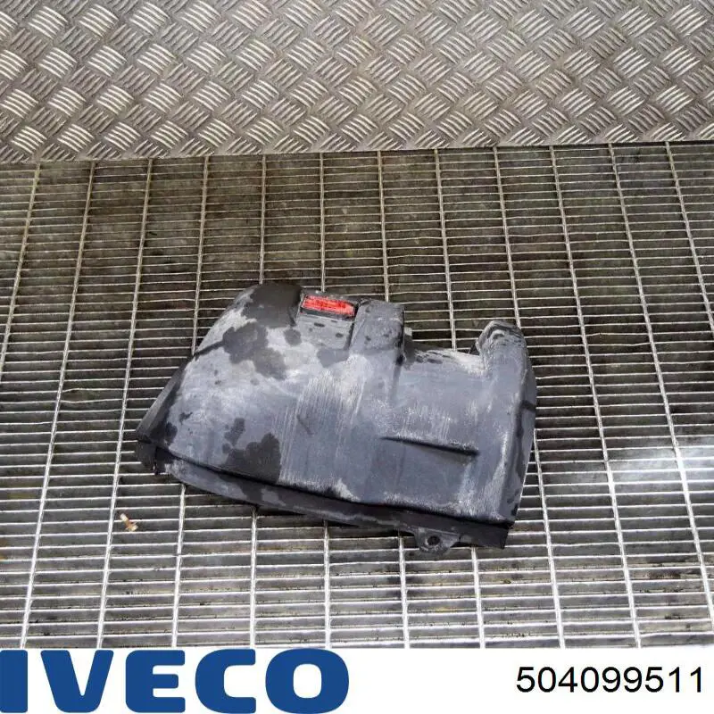 504099511 Iveco Zderzak tylny, prawa część