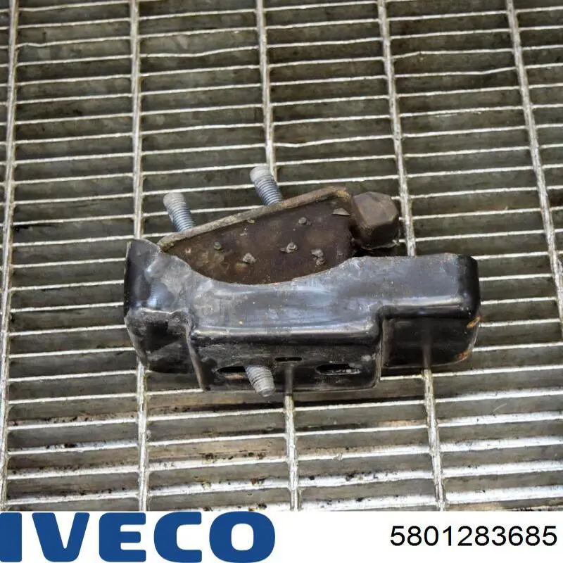 Poduszka (podpora) silnika lewa/prawa Iveco 5801283685 cena, od 71,65 USD