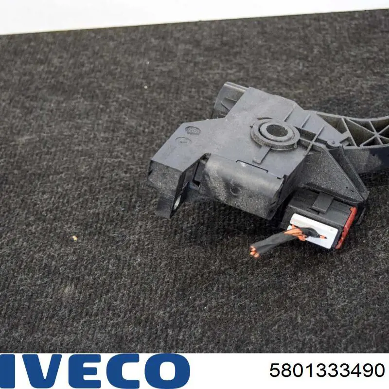 Pedał przyspieszenia (gazu) 5801333490 Iveco