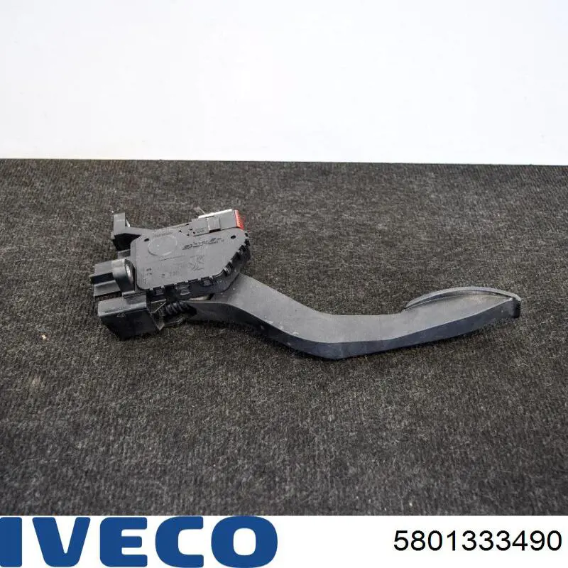Pedał przyspieszenia (gazu) Iveco 5801333490