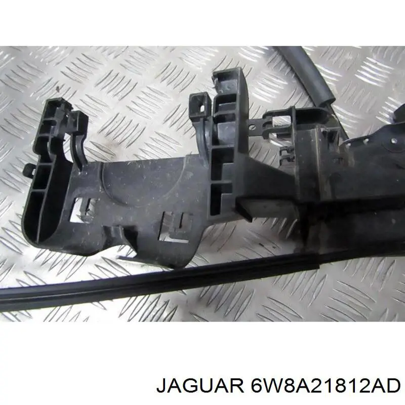 Zamek drzwi przednich prawych Jaguar 6W8A21812AD