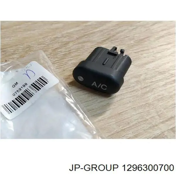 Do koszyka 1296300700 JP Group Przycisk włączania światła awaryjnego
