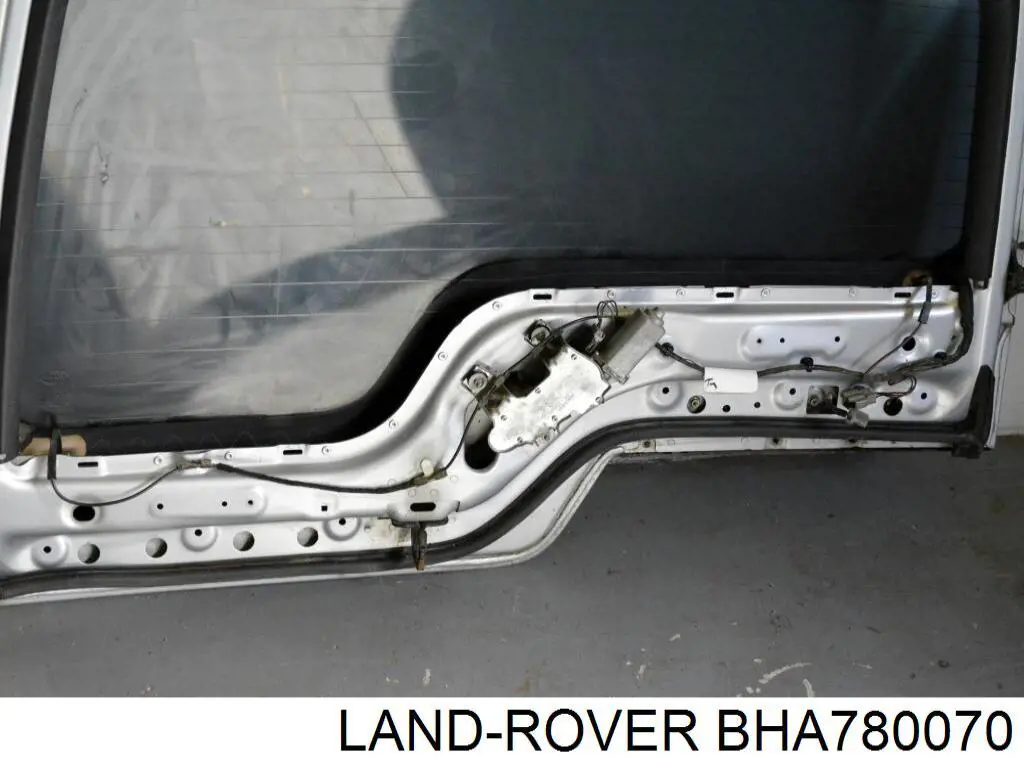 Drzwi tylne (bagażnika 3/5) Land Rover BHA780070 cena, od 384,78 USD